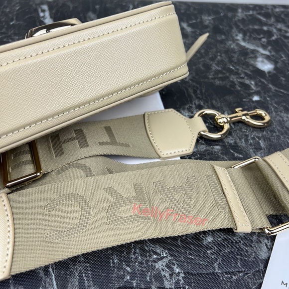 NWOT MARC JACOBS the snapshot shoulder bag - Picture 7 of 11
